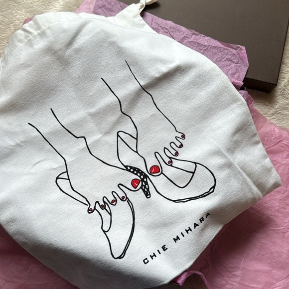 nib CHIE MIHARA ‘Dot’ Velour Platform Heel Sandals in Red size 7 - Picture 8 of 9